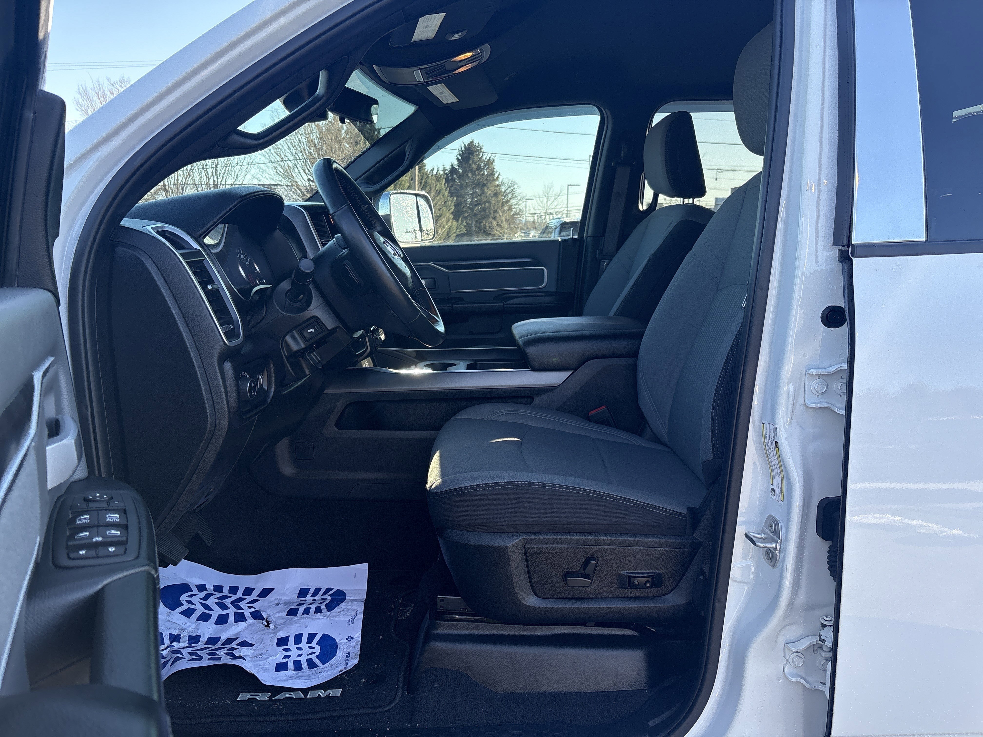 Used 2022 RAM 2500 Big Horn w/ Level C Equiment Group image 14