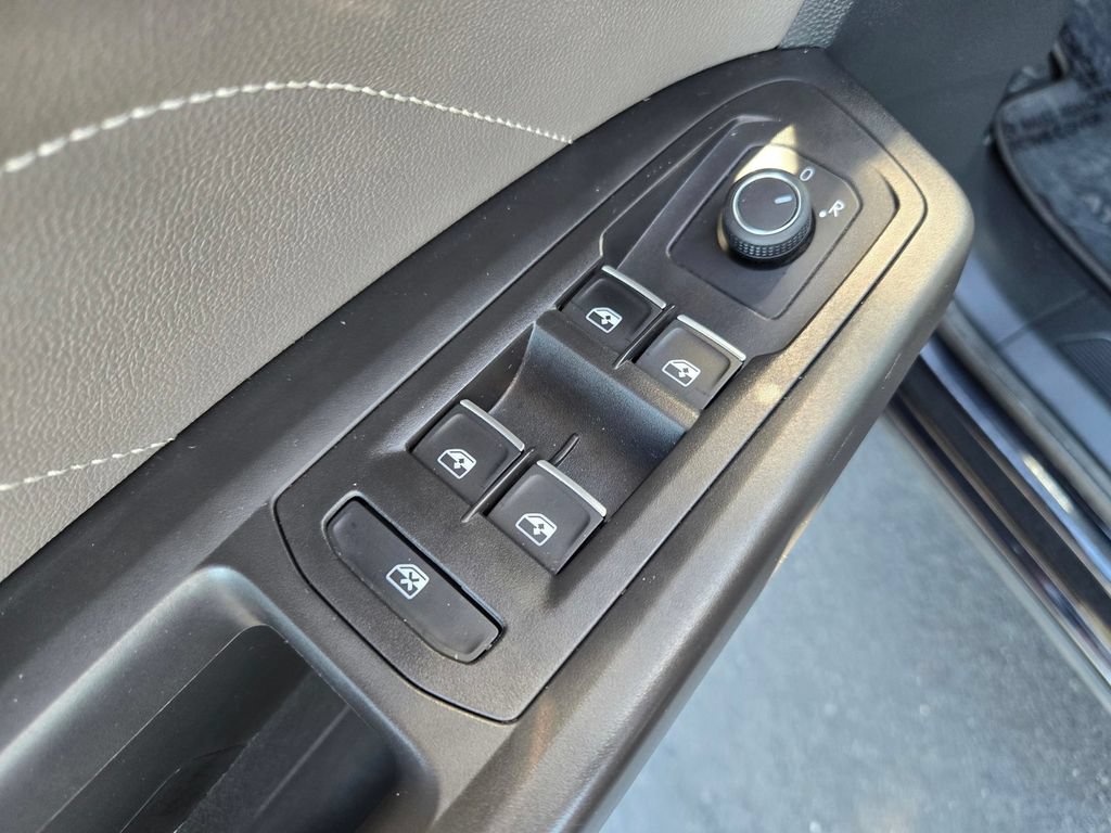 Used 2023 Volkswagen Atlas SE FWD image 18