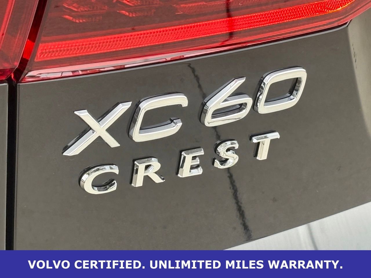 New 2026 Volvo XC60 B5 Plus w/ Protection Package Premier image 9