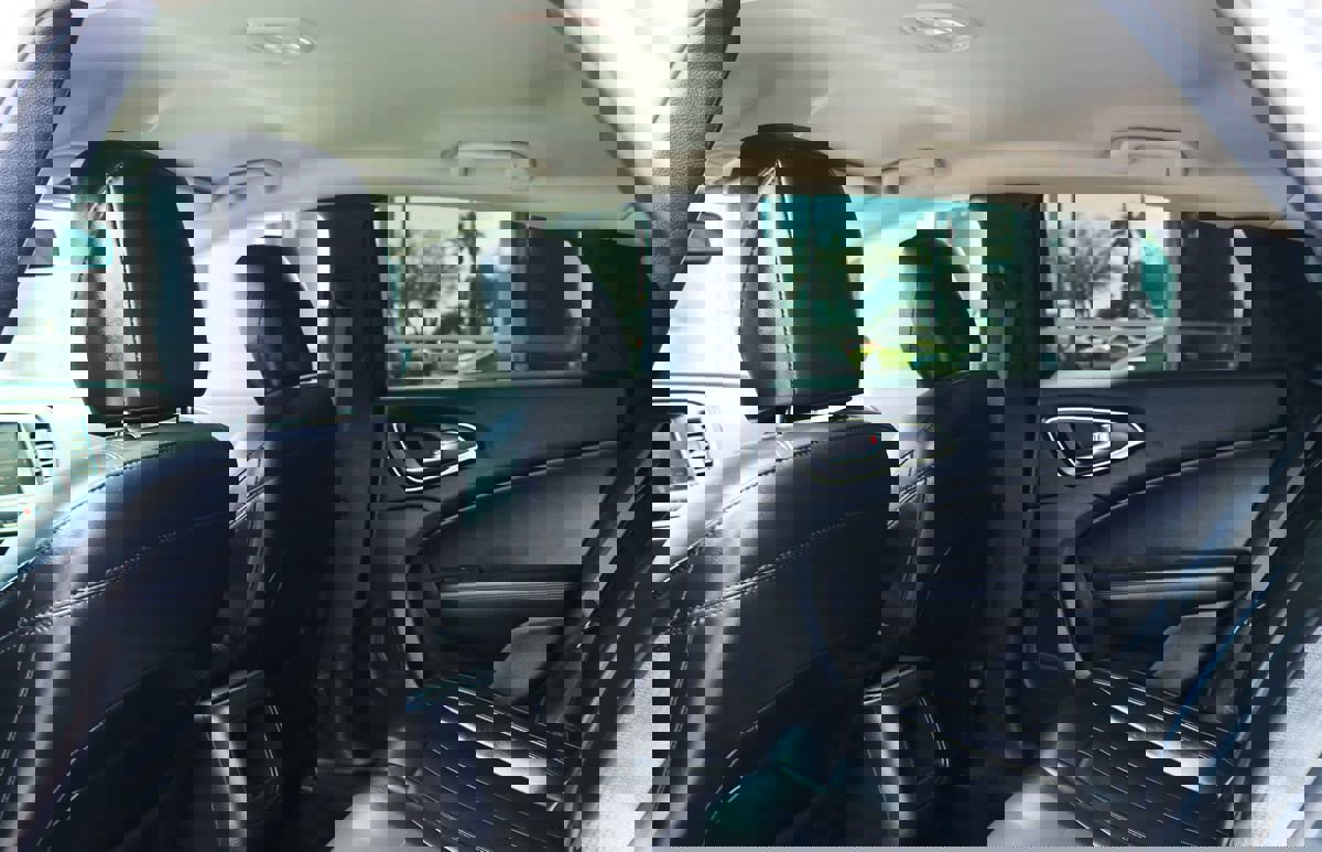 Used 2017 Chrysler 200 Limited Platinum image 34