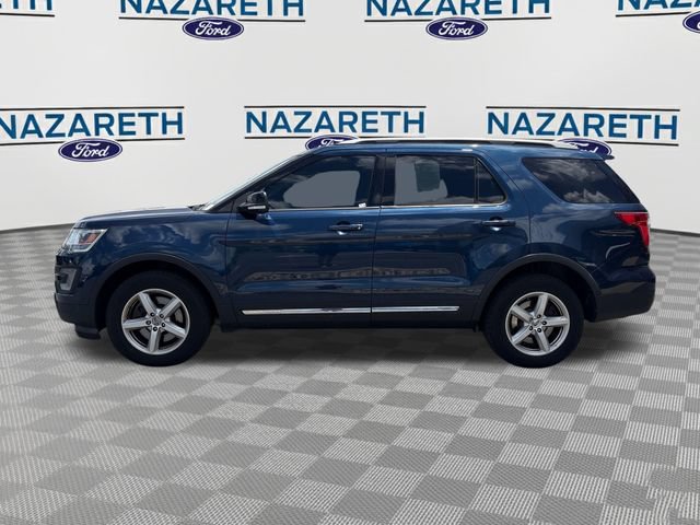 Used 2017 Ford Explorer XLT AWD/4WD image 4