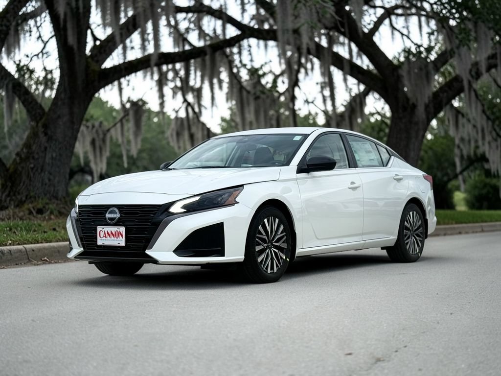 New 2026 Nissan Altima 2.5 SV FWD image 3