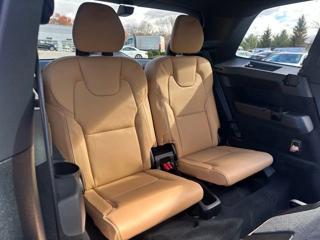 Used 2025 Volvo XC90 B6 Ultra w/ Protection Package image 38