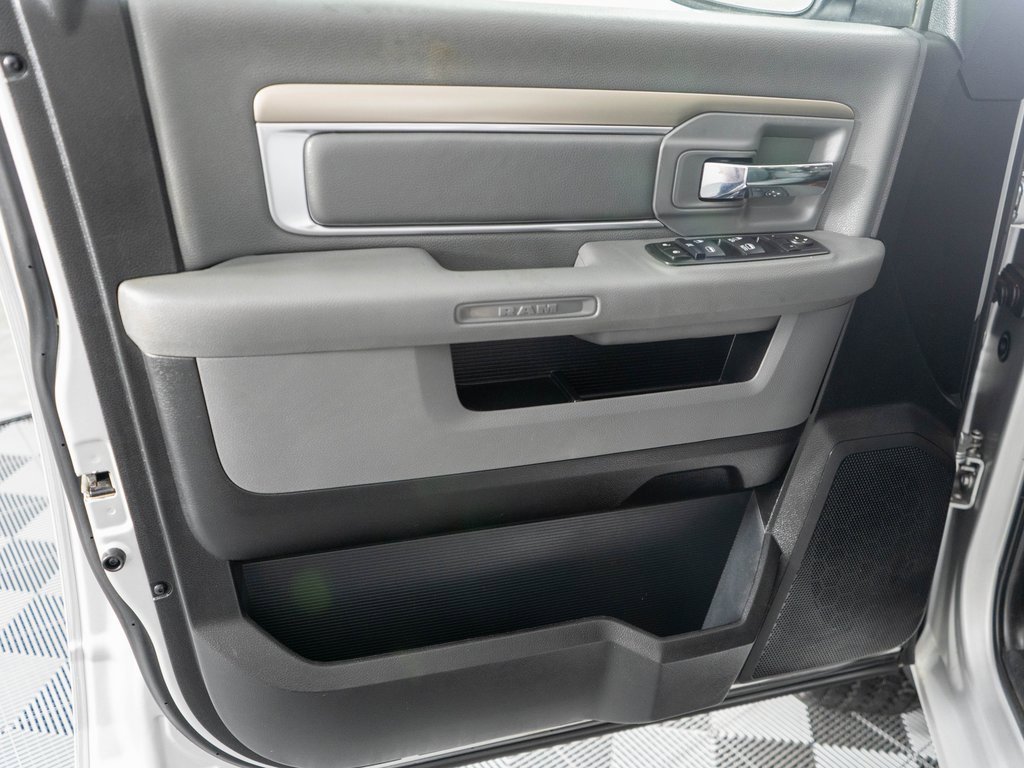 Used 2017 RAM 1500 Classic SLT image 21