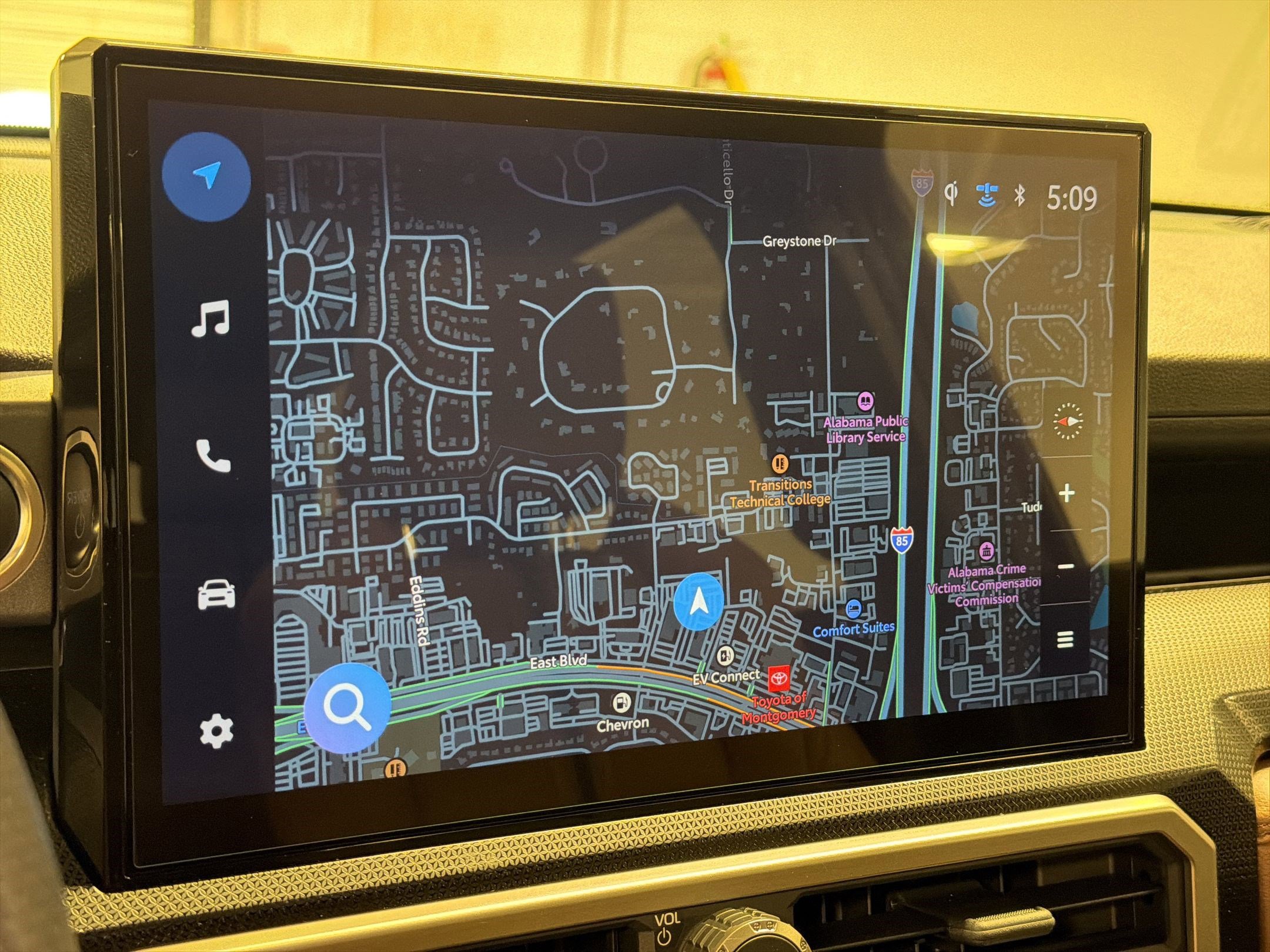 Used 2025 Toyota 4Runner Limited image 23