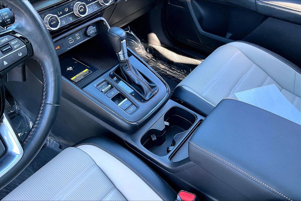 Used 2024 Honda CR-V Sport Touring image 15