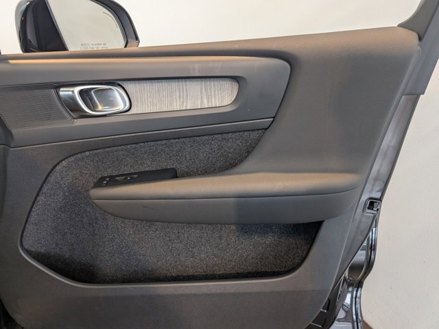 Used 2023 Volvo XC40 B5 Plus w/ Protection Package Premier image 29