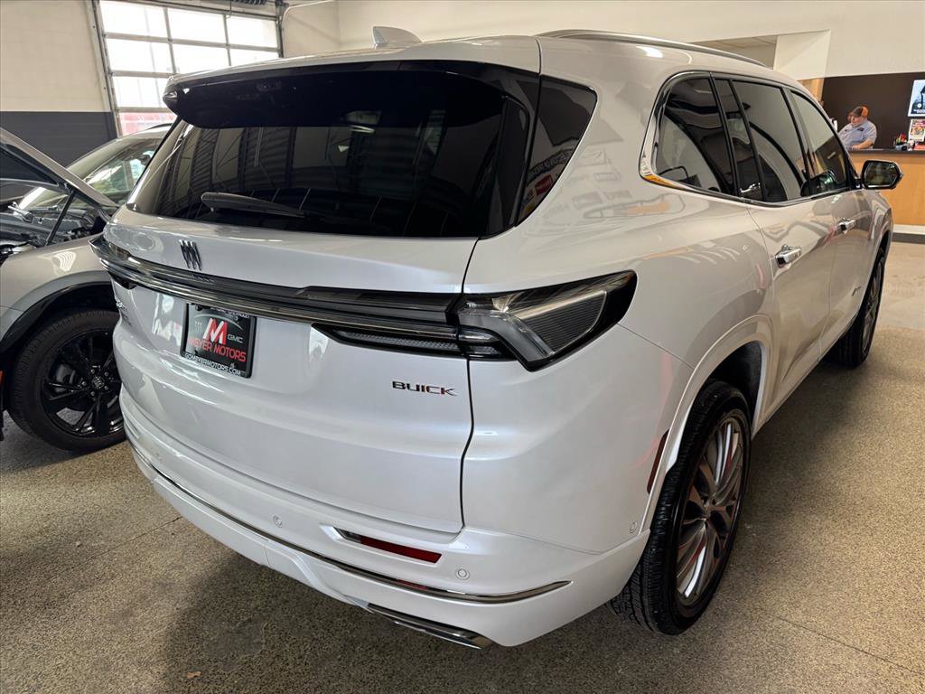 Certified 2025 Buick Enclave Avenir w/ Super Cruise Package image 5