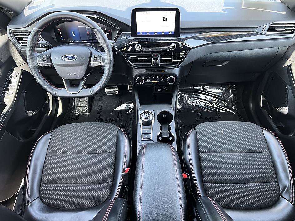 Used 2024 Ford Escape ST-Line image 18