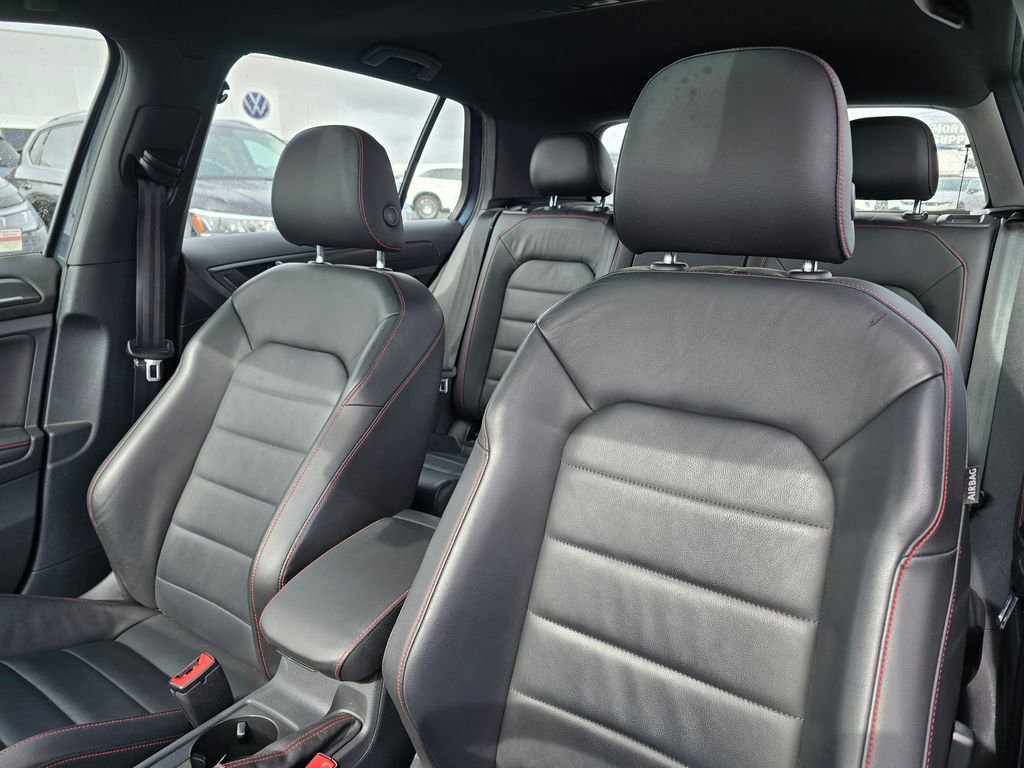 Used 2018 Volkswagen GTI SE w/ SE Leather Package image 22