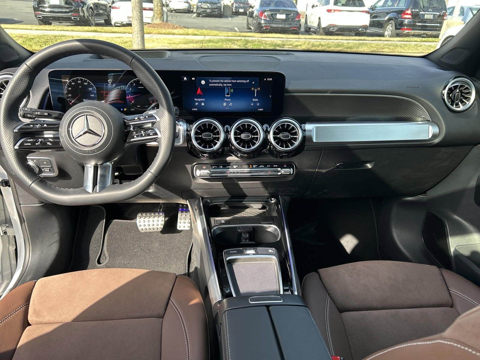 New 2025 Mercedes-Benz GLB 250 4MATIC image 21