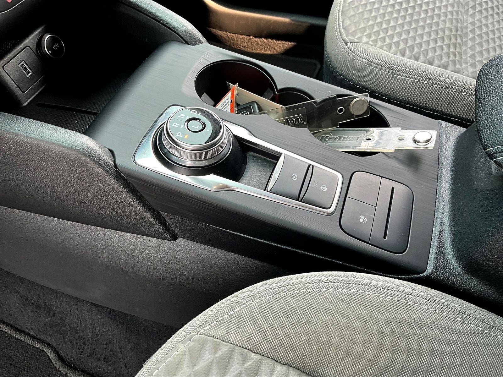 Used 2020 Ford Escape SE Sport FWD image 17