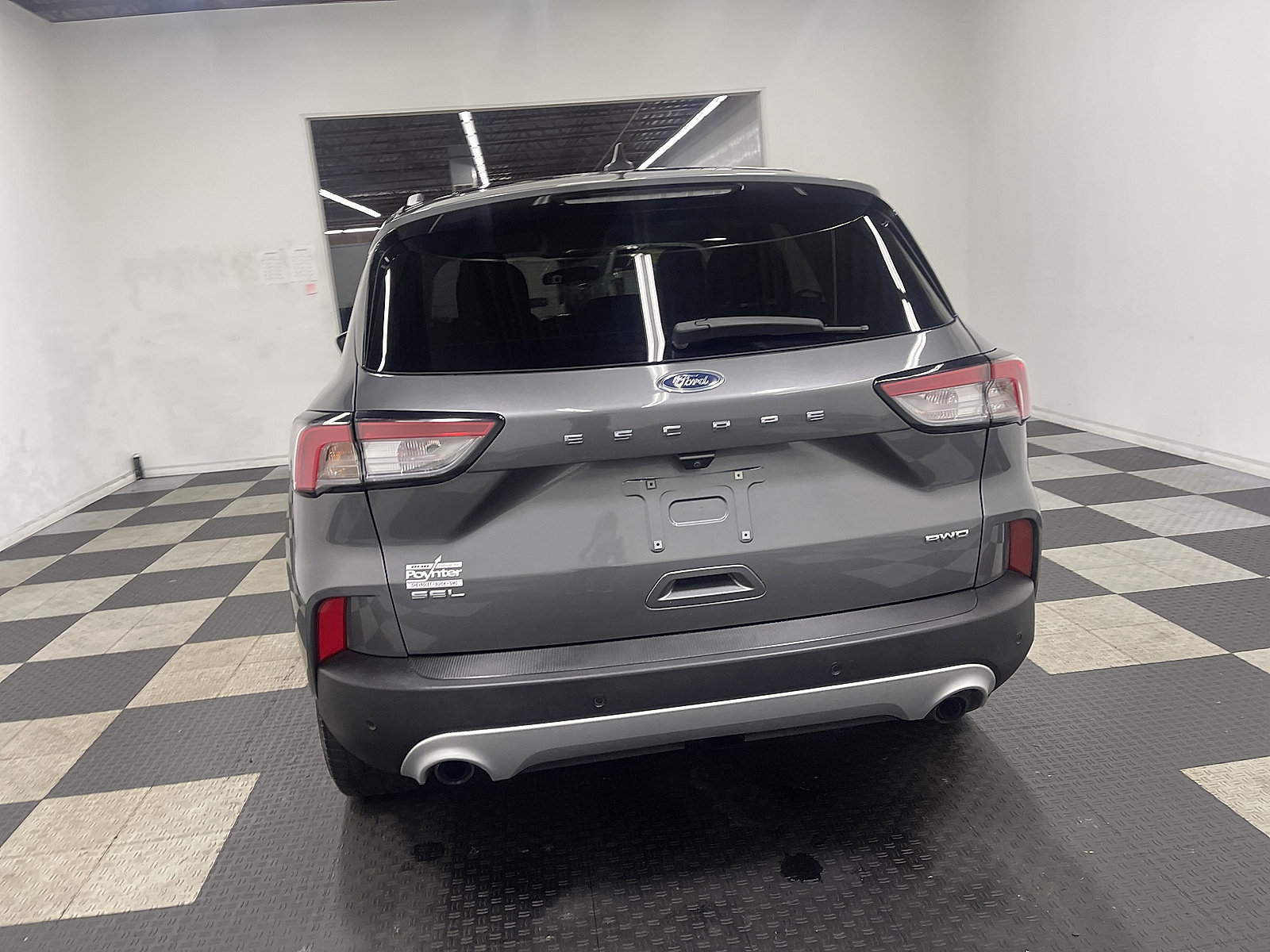 Used 2022 Ford Escape SEL w/ Technology Package AWD/4WD image 9