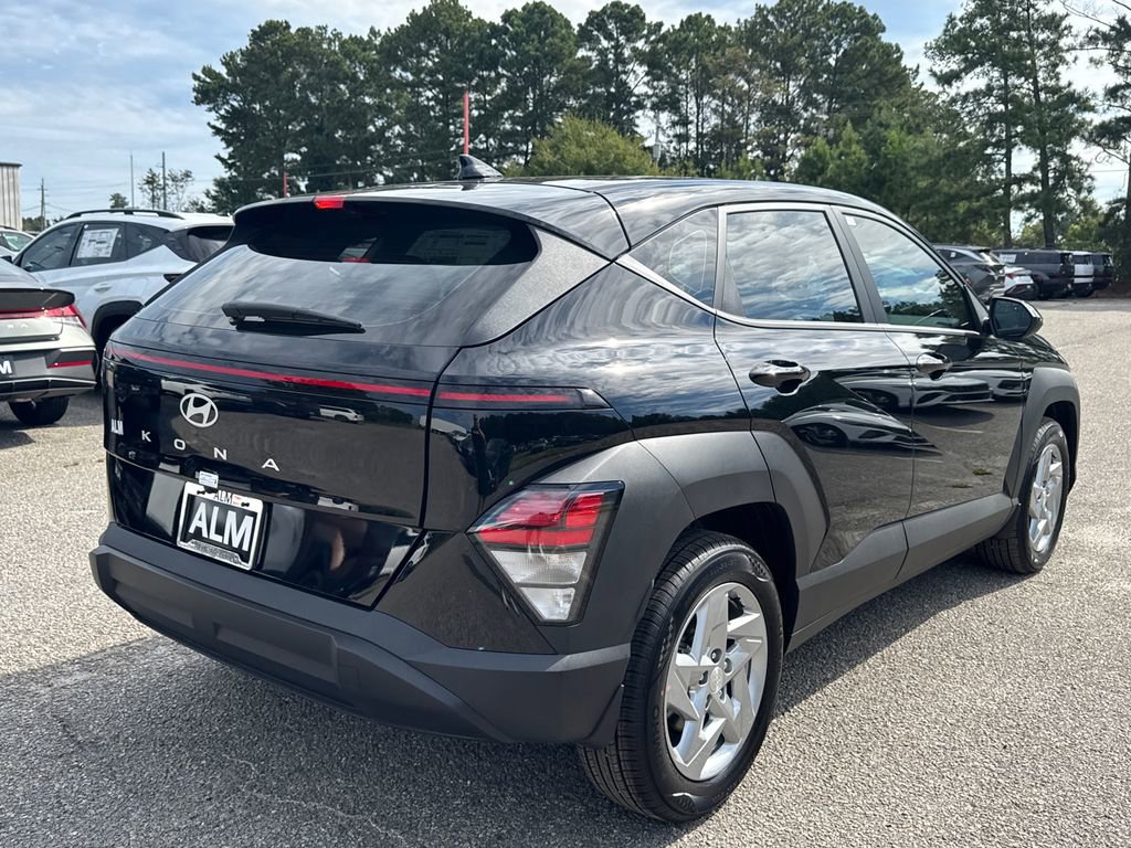 New 2026 Hyundai Kona SE image 5