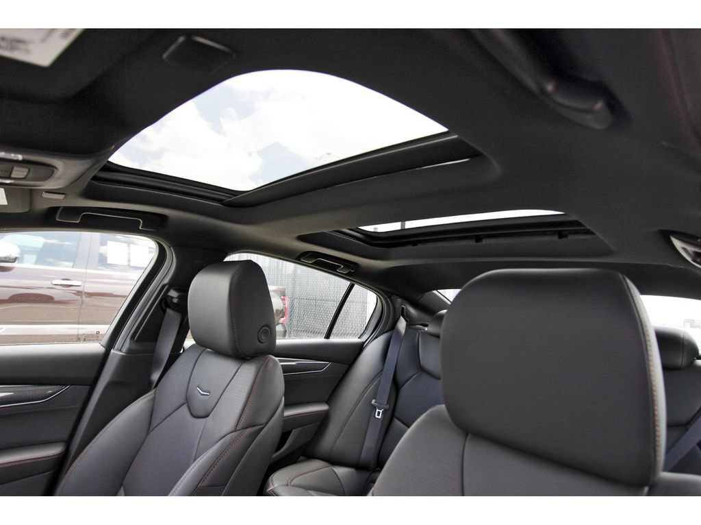New 2026 Cadillac CT5 V w/ Technology Package RWD image 24