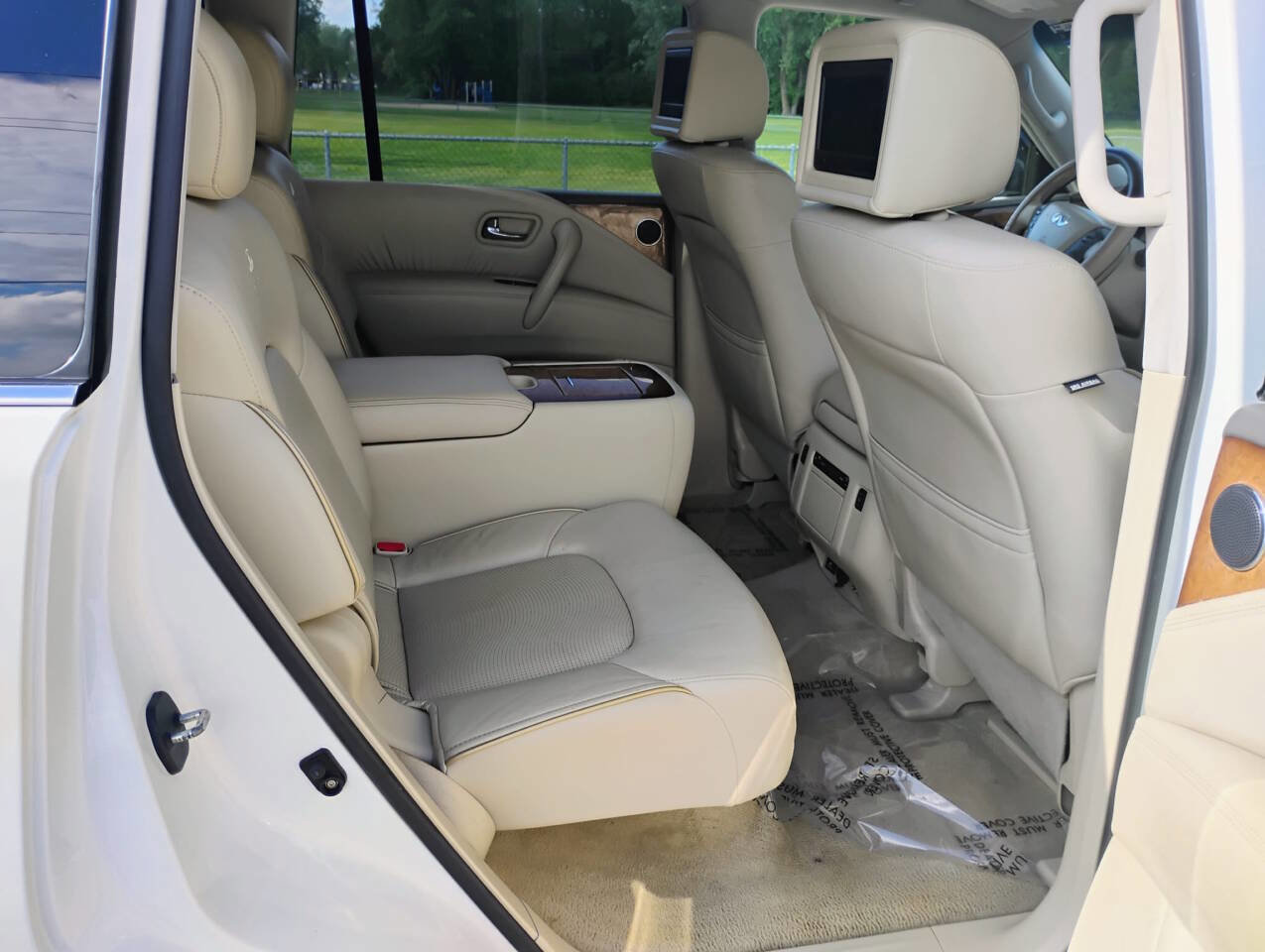 Used 2013 INFINITI QX56 4WD w/ Theater Pkg image 19