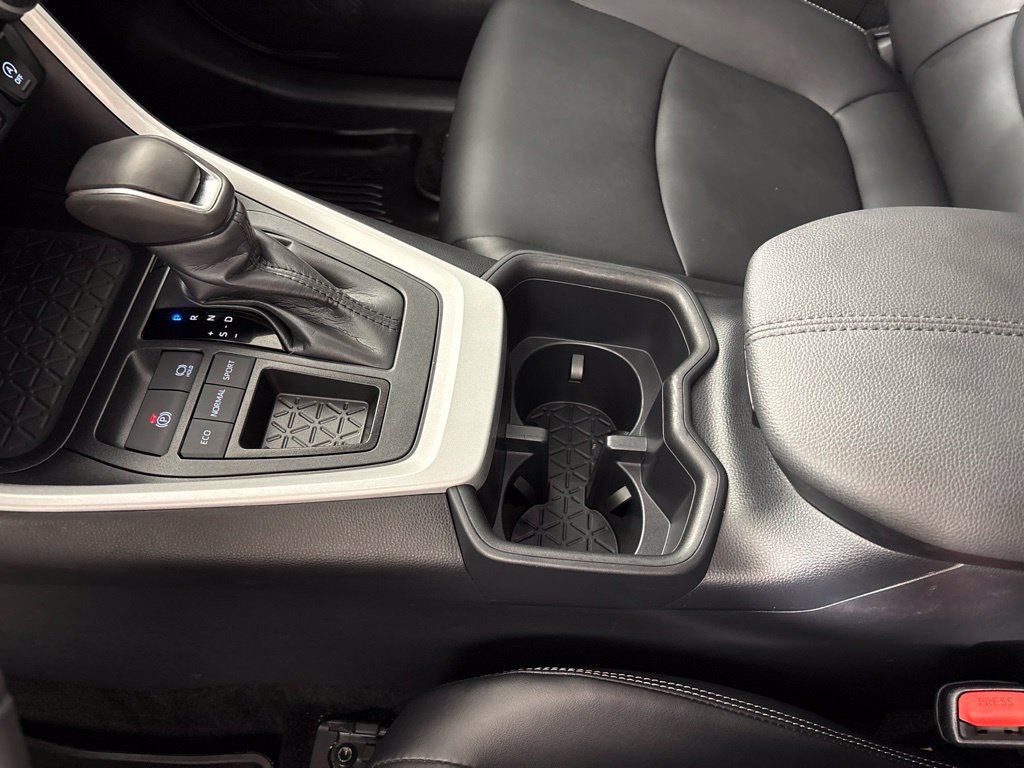 Used 2025 Toyota RAV4 XLE Premium w/ Weather Package FWD image 39