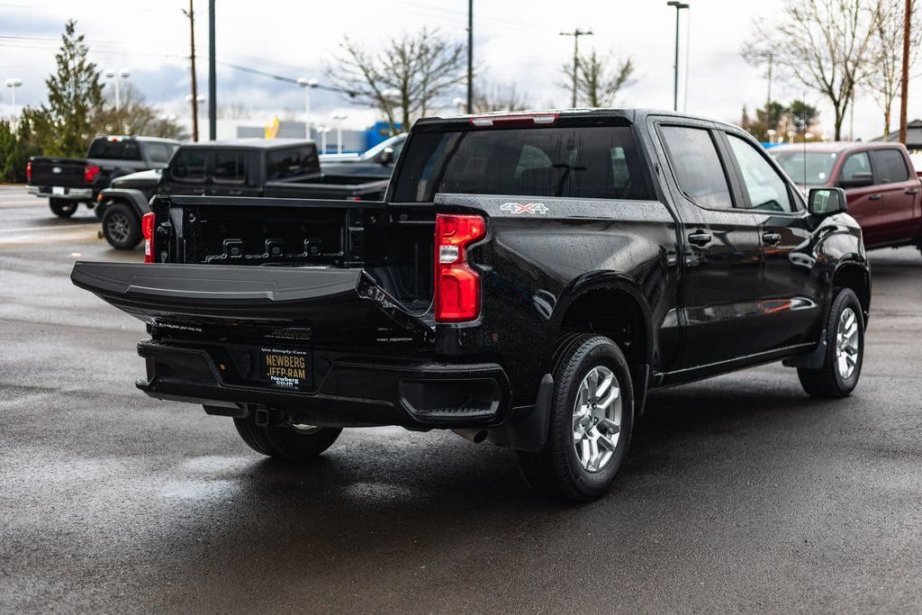 Used 2024 Chevrolet Silverado 1500 RST AWD/4WD image 11