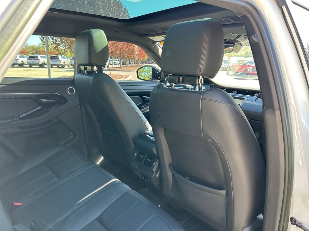 Used 2023 Land Rover Range Rover Evoque R-Dynamic S image 48