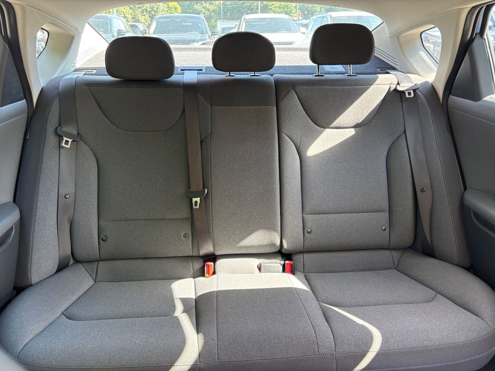 Used 2025 Kia K4 FWD image 37