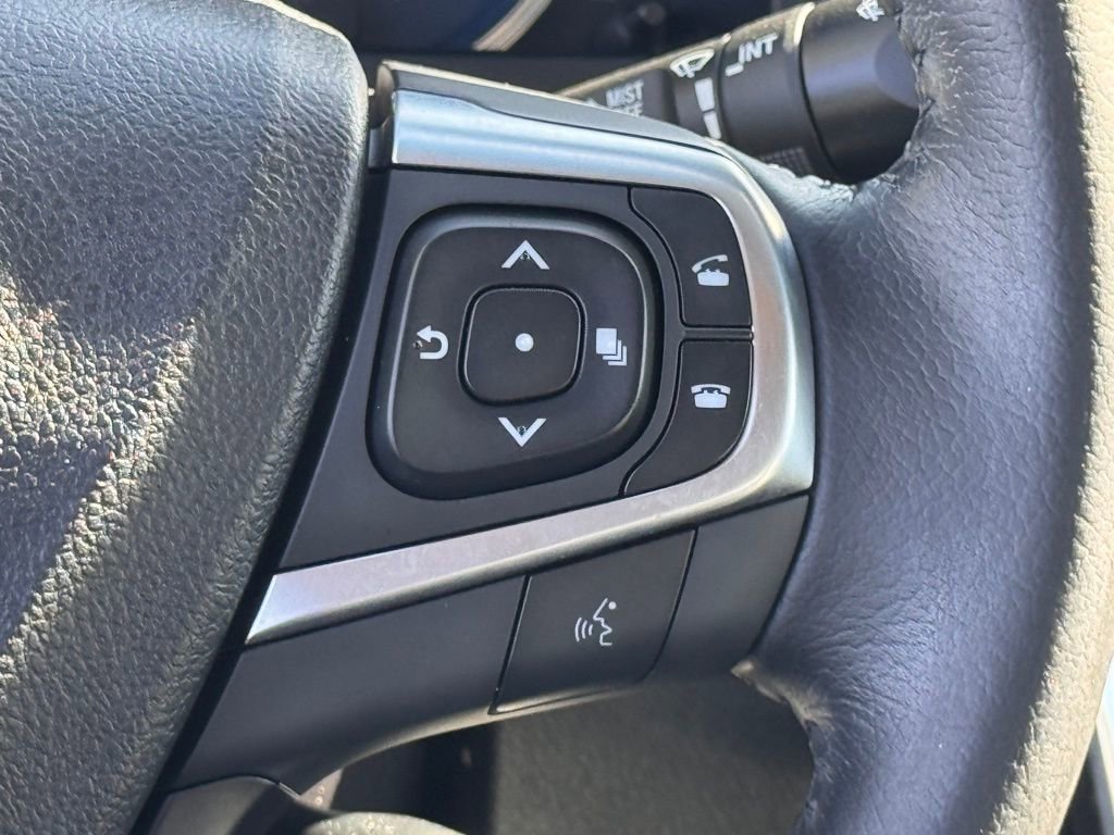 Used 2015 Toyota Camry XLE FWD image 17