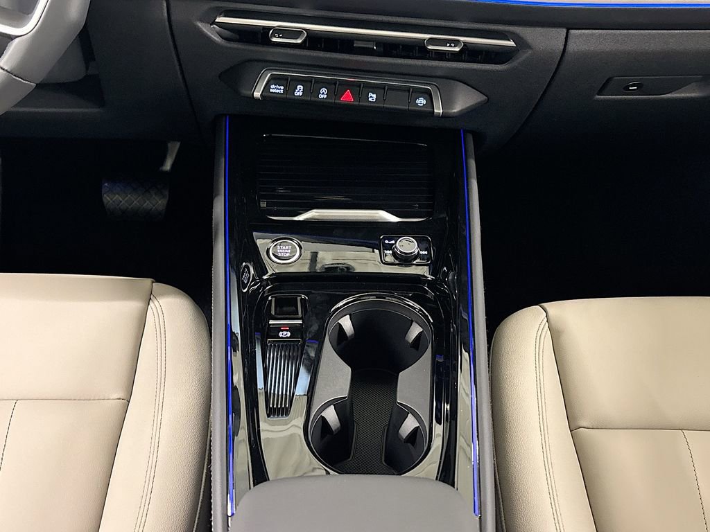 New 2026 Audi Q3 quattro 2.0T AWD/4WD image 13