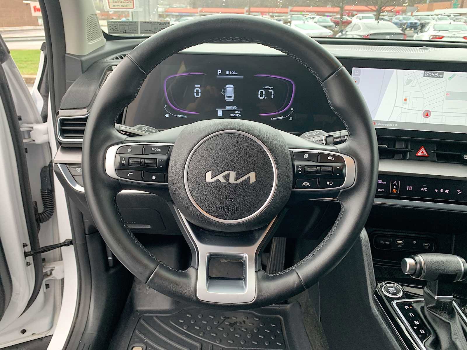 Used 2023 Kia Sportage EX image 11