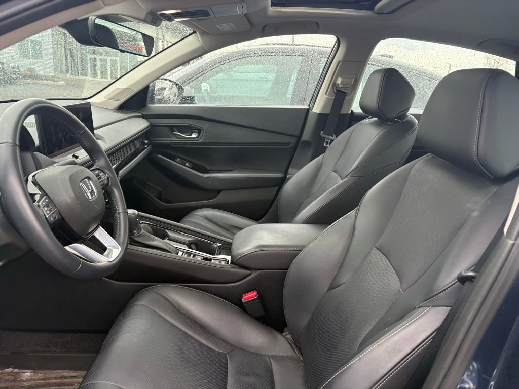 Used 2023 Honda Accord Touring image 5