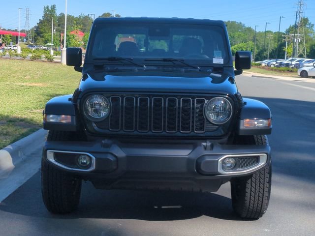 Used 2024 Jeep Gladiator Sport AWD/4WD image 16