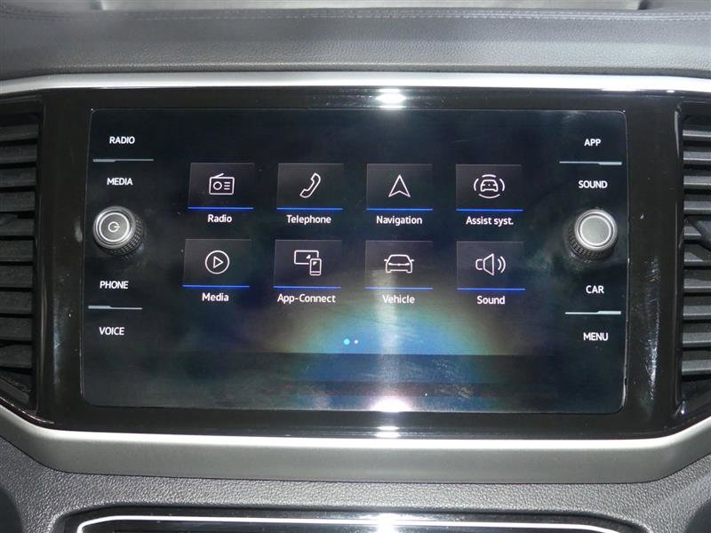 Used 2022 Volkswagen Atlas Cross Sport SE w/ Panoramic Sunroof Package image 36