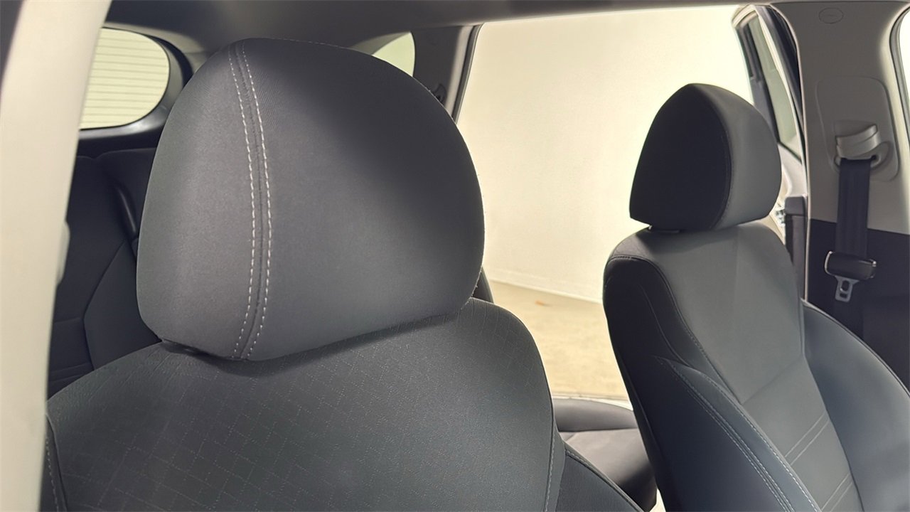 Used 2019 Kia Sorento LX image 19