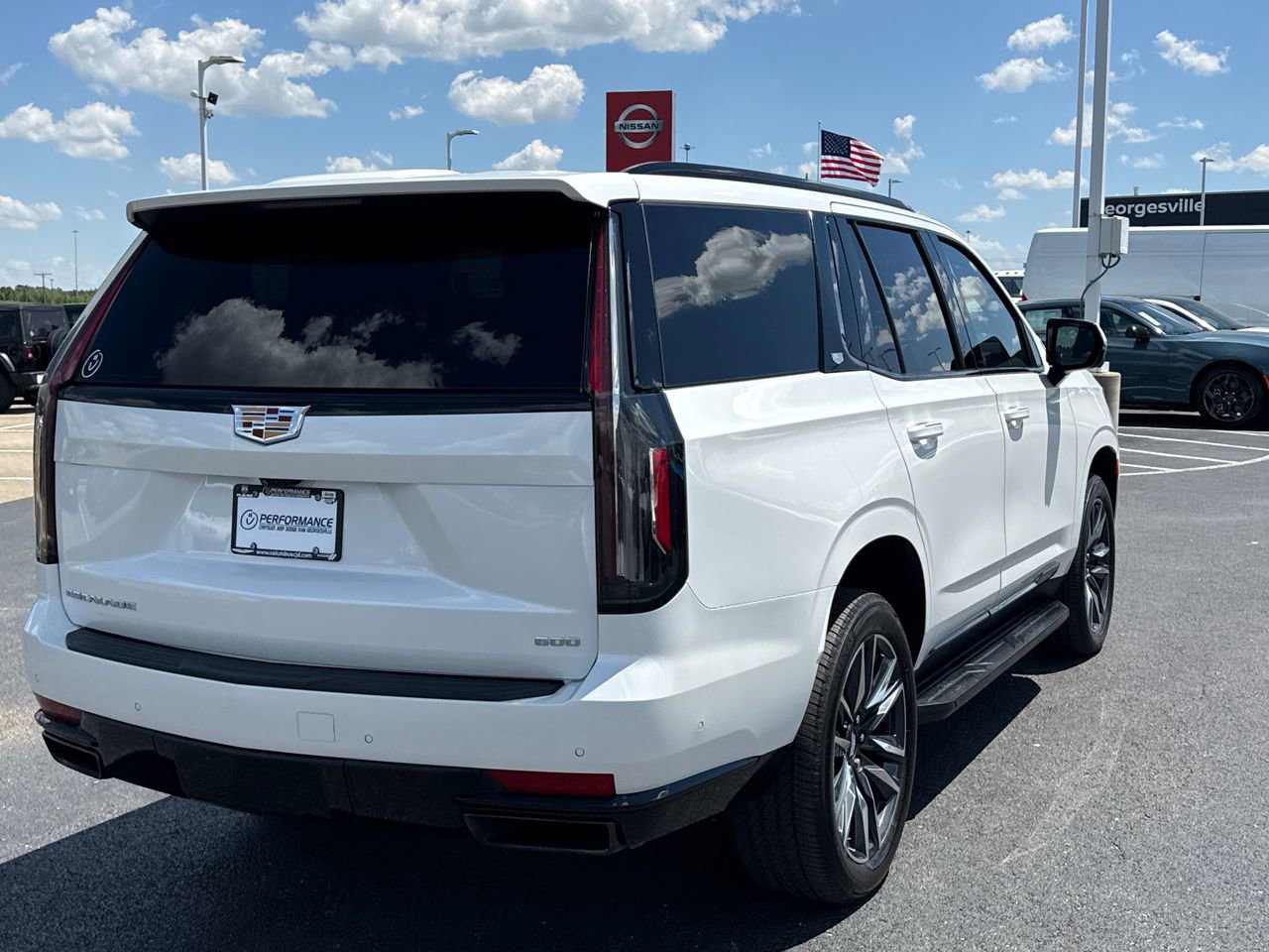 Used 2024 Cadillac Escalade Sport AWD/4WD image 3