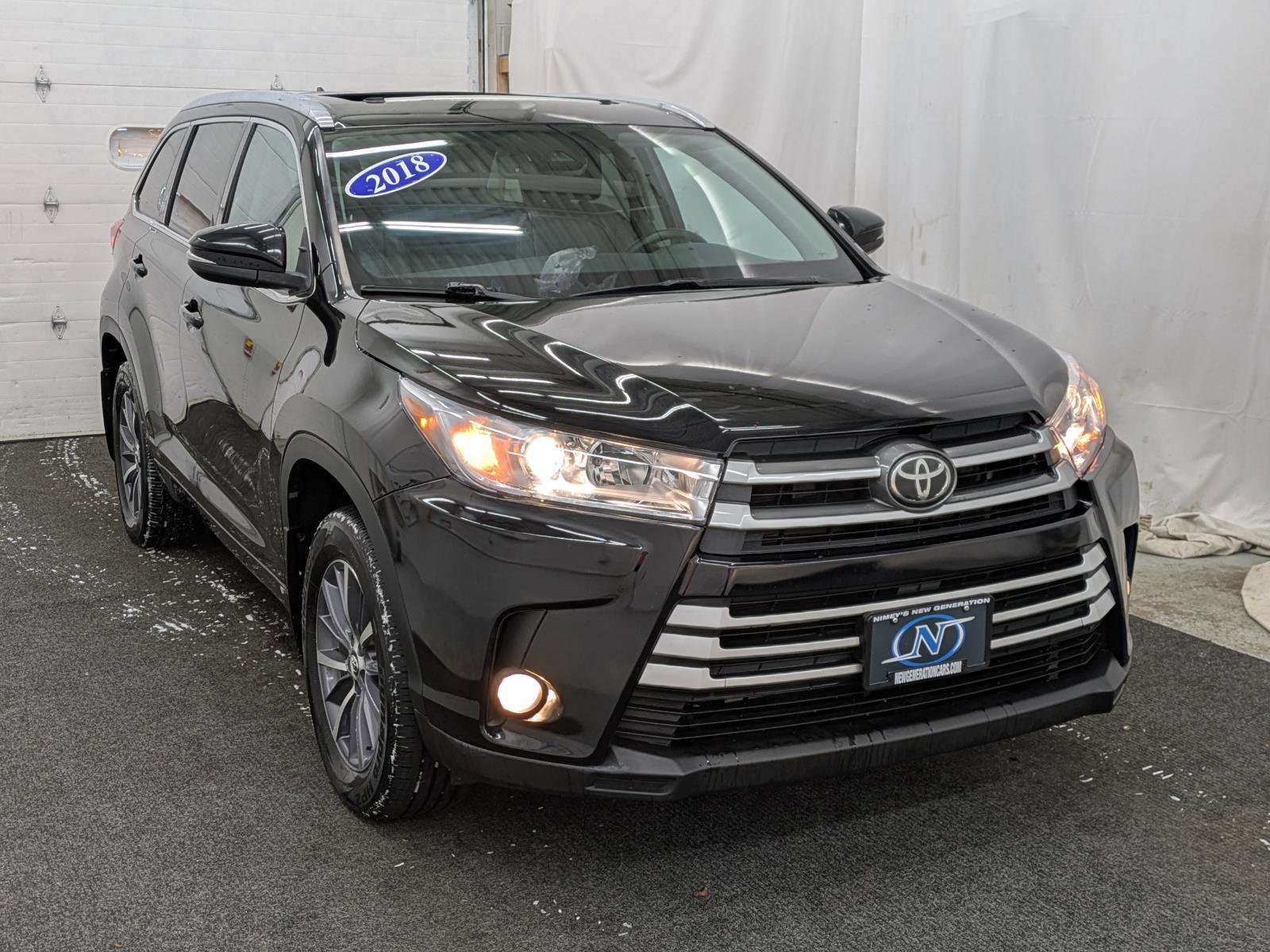 Used 2018 Toyota Highlander XLE image 18