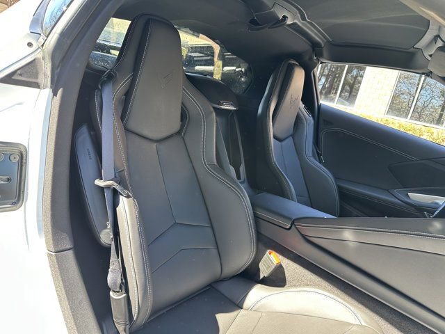 Used 2025 Chevrolet Corvette Z06 w/ Battery Protection Package image 27
