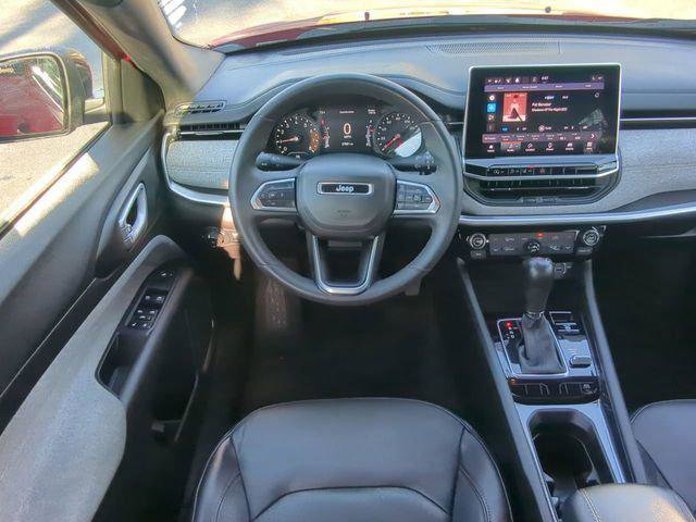 Certified 2023 Jeep Compass Latitude image 19