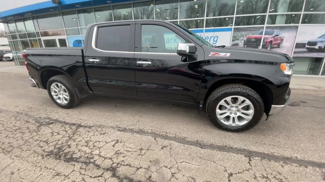 Used 2022 Chevrolet Silverado 1500 LTZ w/ LTZ Premium Package image 9