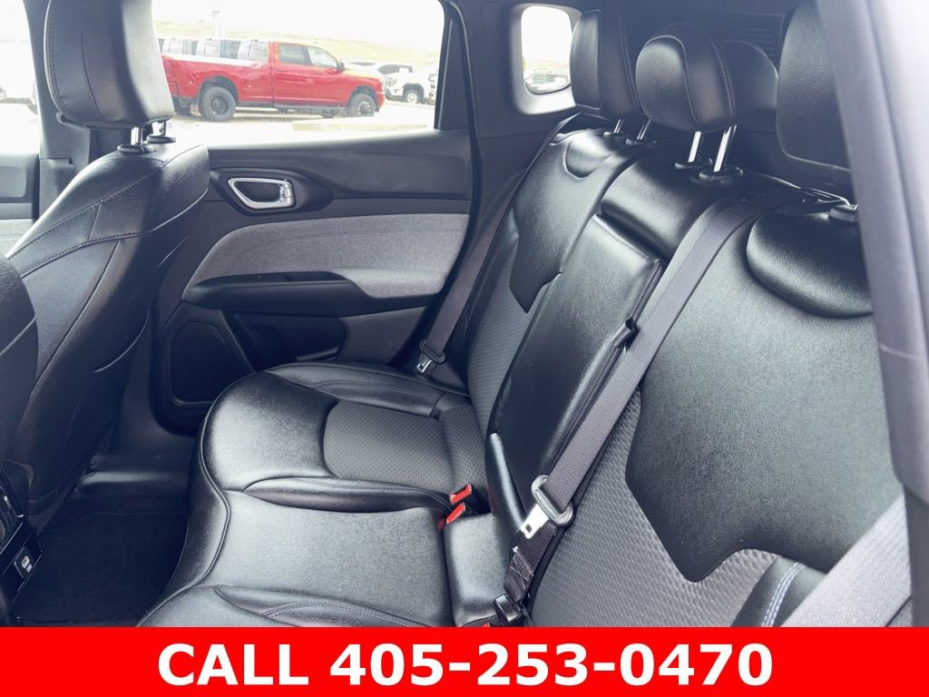 Used 2024 Jeep Compass Latitude AWD/4WD image 9