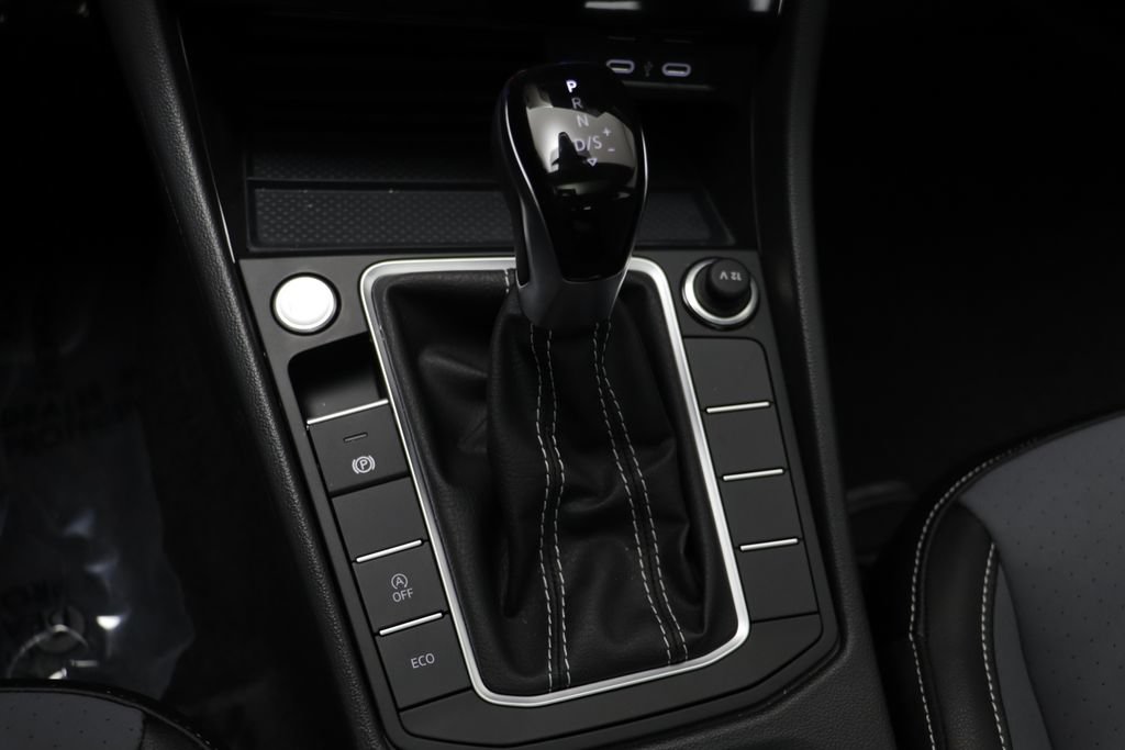 New 2027 Volkswagen Jetta SE FWD image 12