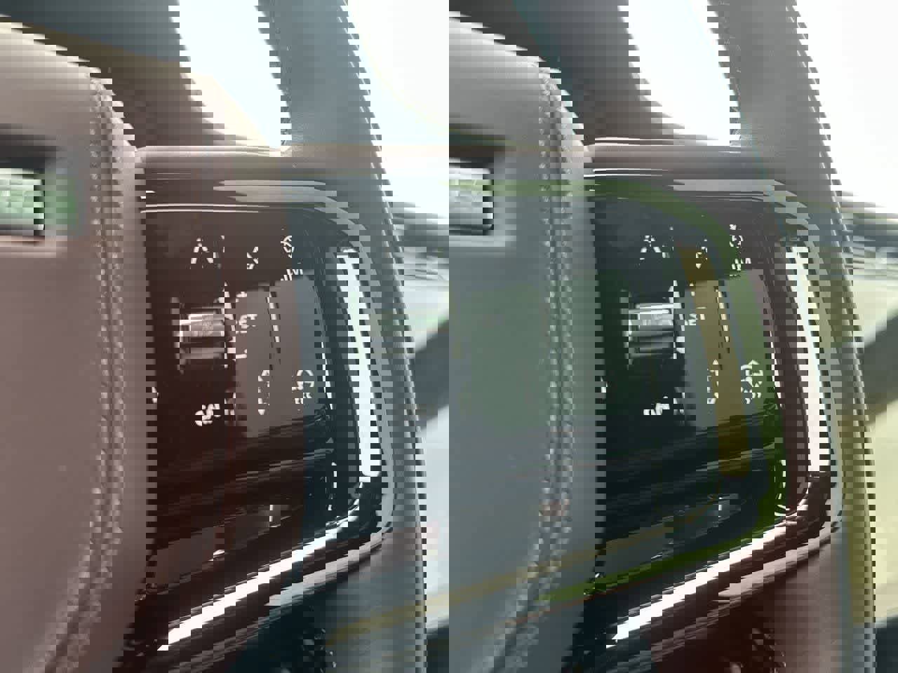 New 2026 Land Rover Range Rover Sport Dynamic SE AWD/4WD image 25