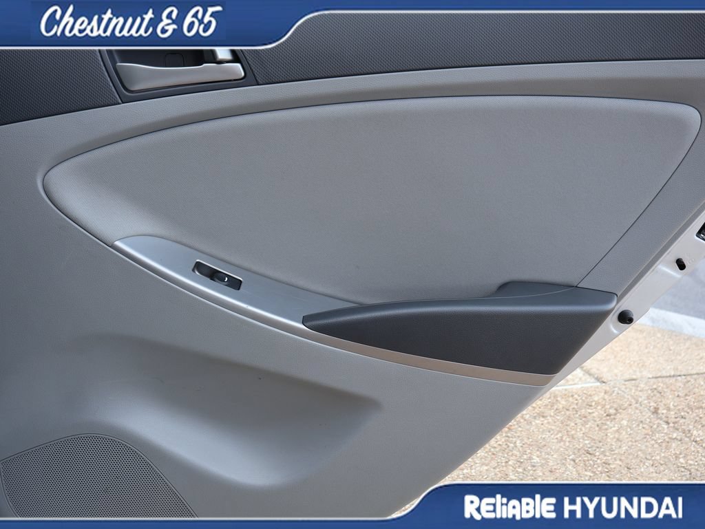 Used 2017 Hyundai Accent SE FWD image 12