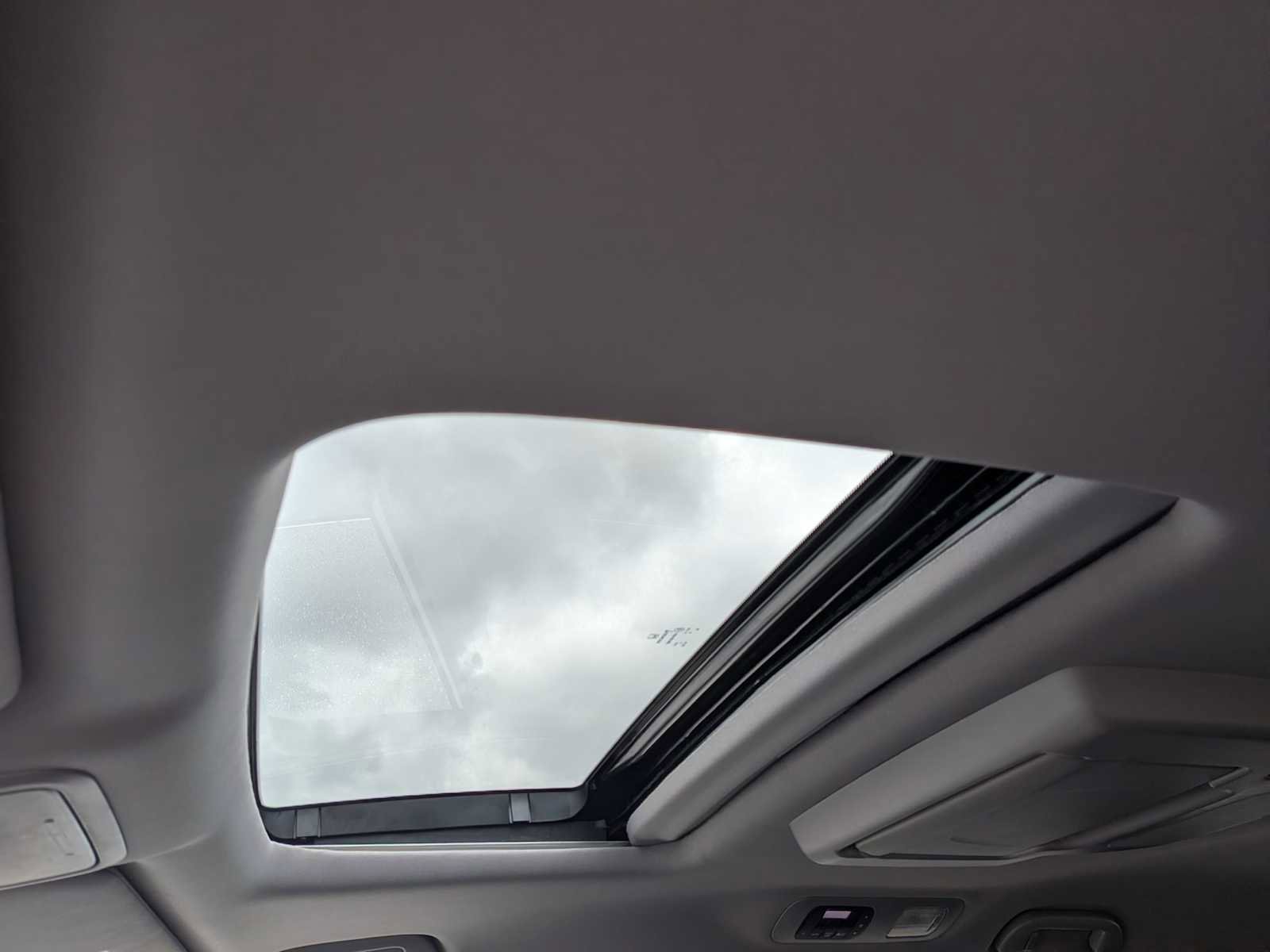 Certified 2023 Honda Odyssey Touring image 17