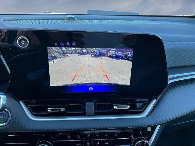 New 2027 Chevrolet Equinox LT w/ Midnight Edition FWD image 7