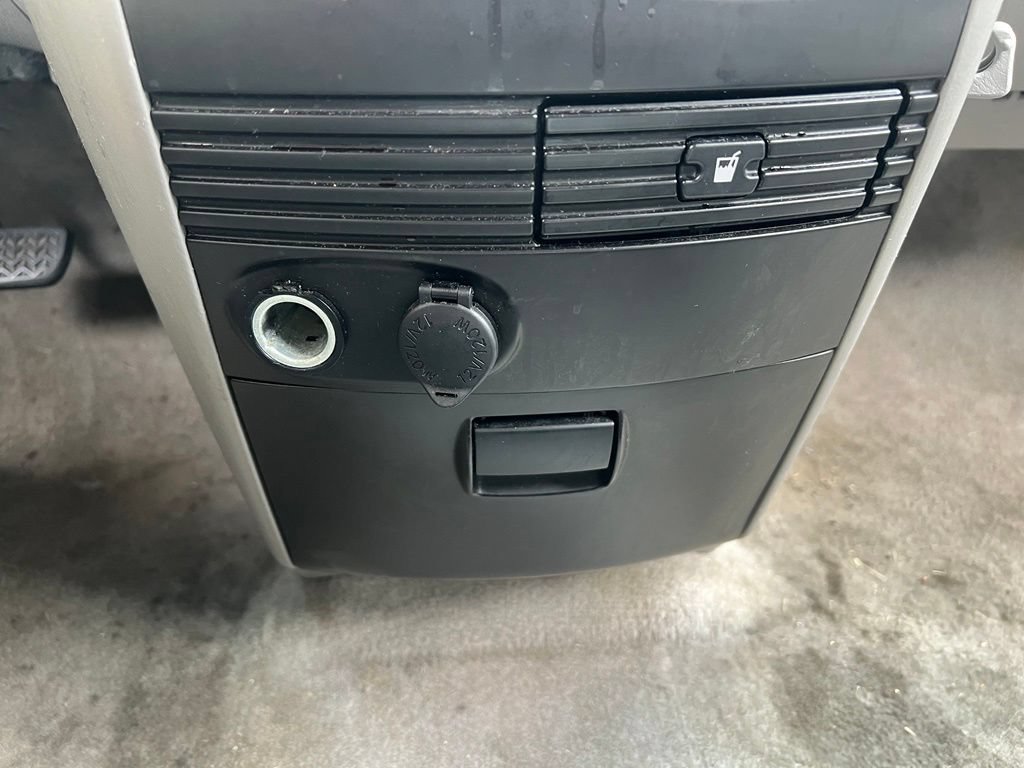 Used 2007 Toyota Sienna FWD image 27