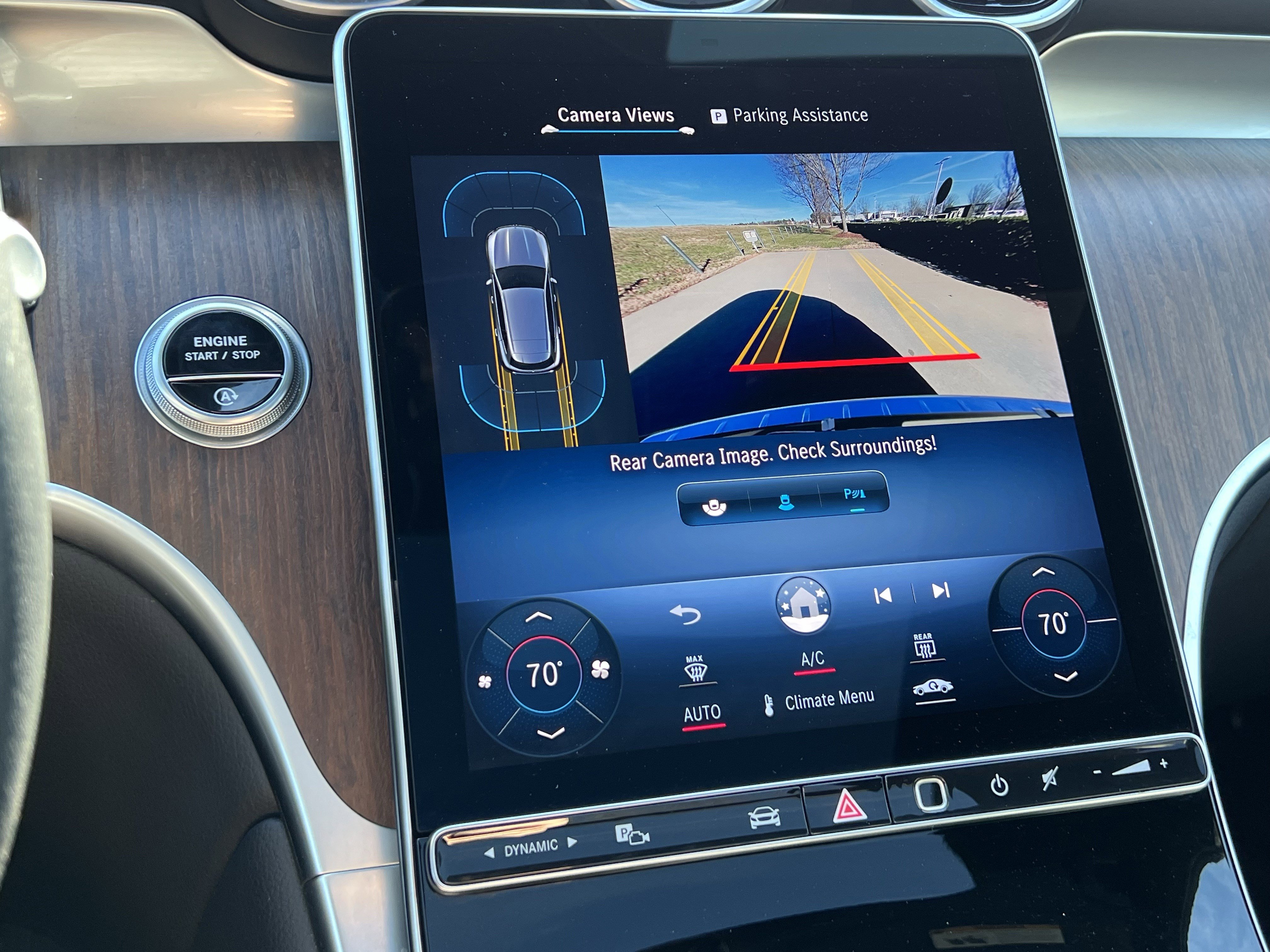 Used 2024 Mercedes-Benz GLC 300 4MATIC image 25