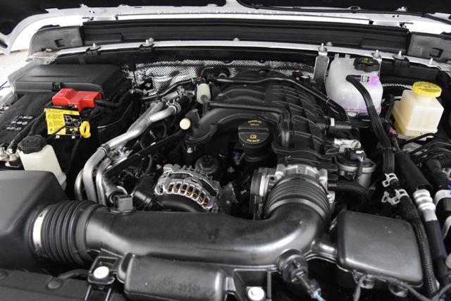 New 2025 Jeep Gladiator Willys image 9