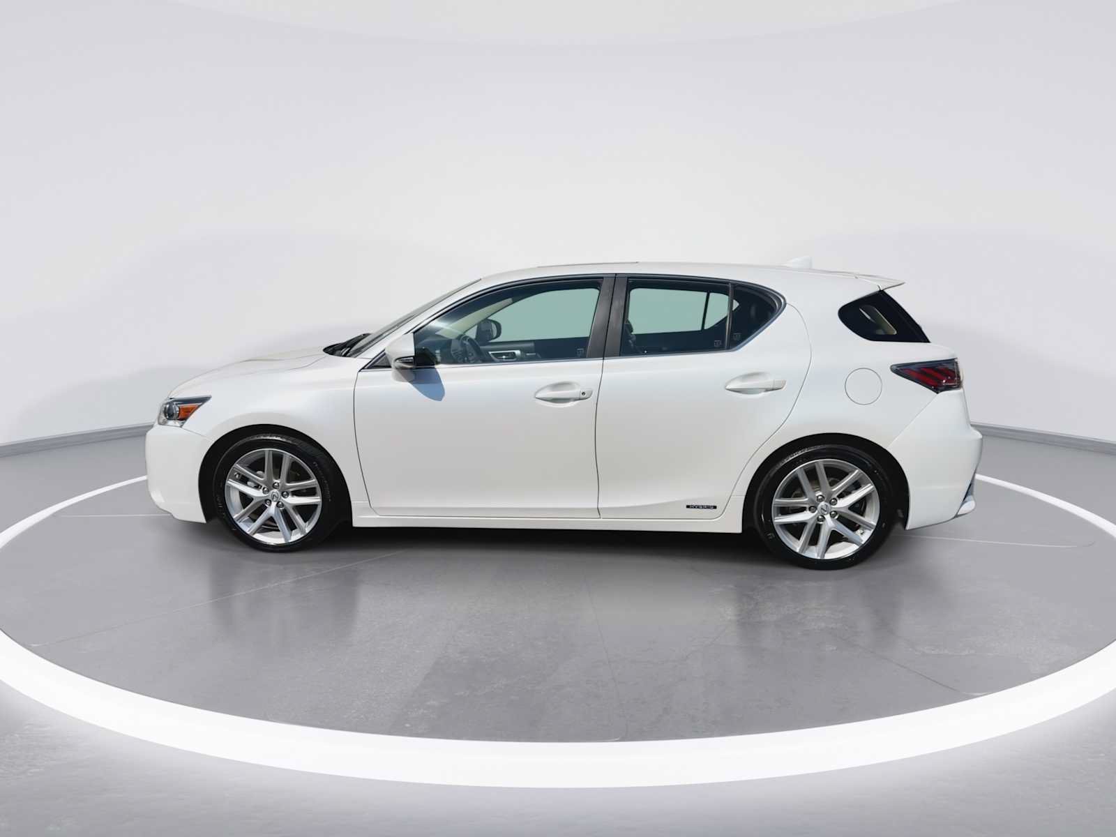 Used 2015 Lexus CT 200h FWD image 5