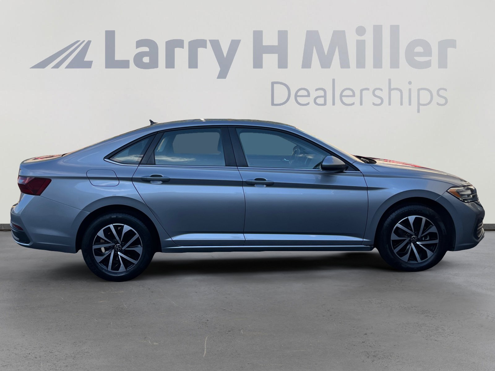 Used 2023 Volkswagen Jetta S FWD image 6