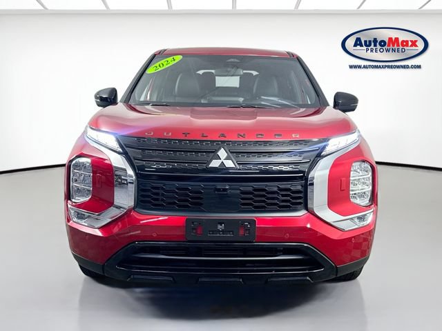 Used 2024 Mitsubishi Outlander SE Black Edition AWD/4WD image 7