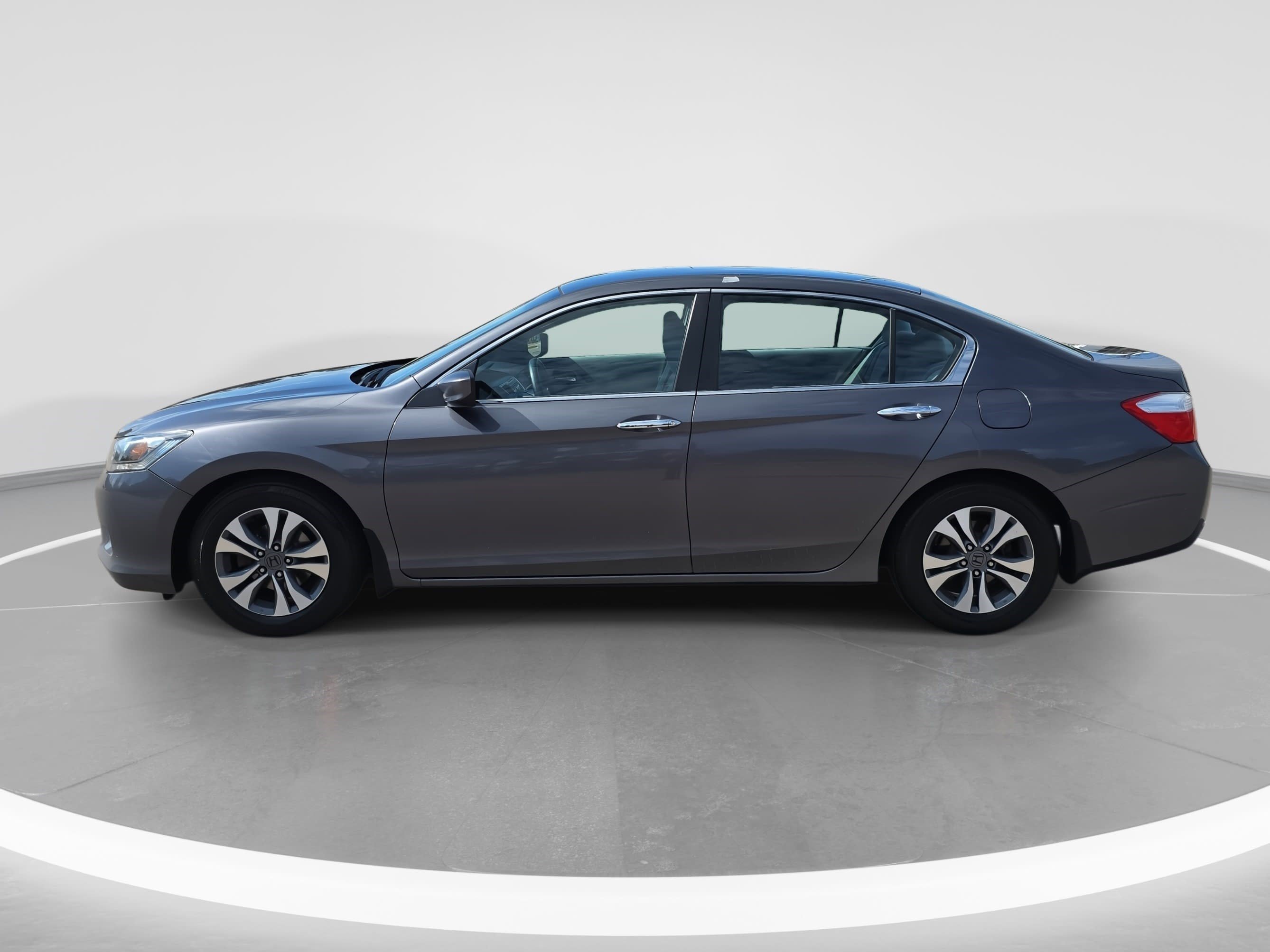 Used 2013 Honda Accord LX image 8