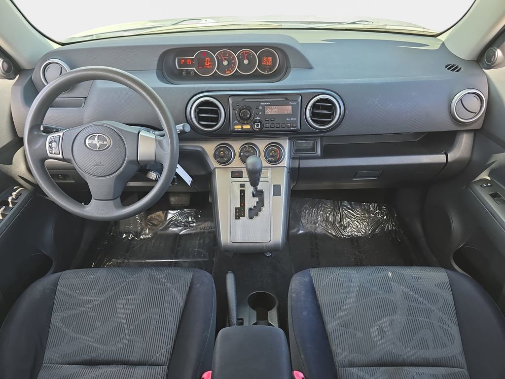 Used 2012 Scion xB FWD image 10